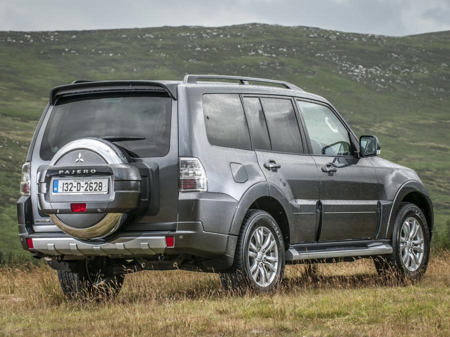  Mitsubishi Pajero Executive 2014 года  (фото 5 из 8)